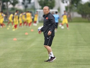Vòng loại World Cup sát với SEA Games: HLV Park Hang Seo khó tính điểm rơi