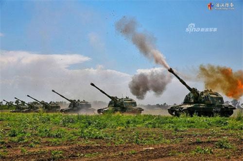 Kinh hãi sức mạnh của pháo tự hành Nga khi "khè lửa"