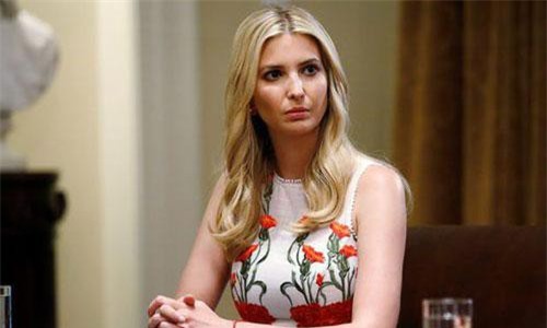 Ái nữ nhà Trump bị chỉ trích vì đưa tin sai về vụ xả súng