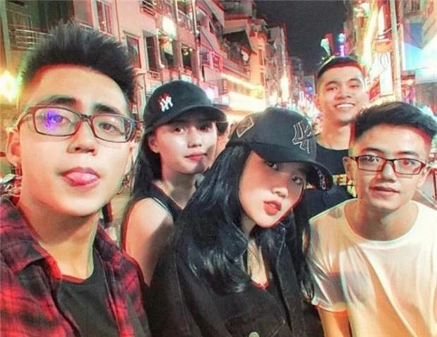Khi tuyển thủ lại chung team với hot girl, ca sĩ: Chất chơi vậy thì ai mà đọ lại? - Ảnh 15. Khi tuyển thủ lại chung team với hot girl, ca sĩ: Chất chơi vậy thì ai mà đọ lại? - Ảnh 15.