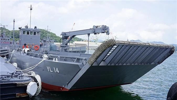 Lạ lùng: Nhật Bản đưa “sát thủ diệt hạm” lên tàu đổ bộ 50 tấn - Hình 4 La lung: Nhat Ban dua “sat thu diet ham” len tau do bo 50 tan-Hinh-4