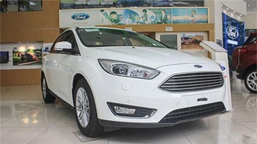 Ford Focus giảm giá sốc, quyết chiến Mazda 3, Kia Cerato 2019