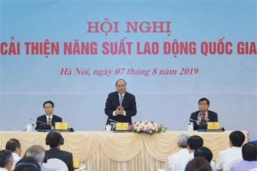 Thủ tướng Nguyễn Xuân Phúc sẽ phát động phong trào “năng suất lao động quốc gia” trong toàn bộ nền kinh tế tại Hội nghị cải thiện năng suất lao động quốc gia. Ảnh: VGP/Quang Hiếu.
