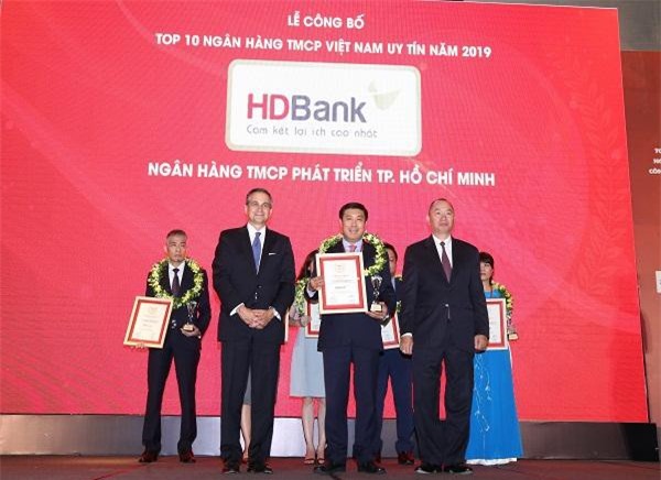 HDBank lọt top 6 ngân hàng TMCP tư nhân uy tín nhất năm 2019