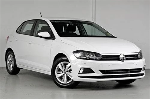 10. Volkswagen Polo (doanh số: 322.513 chiếc).