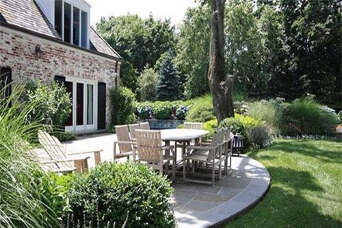 Tiếc 5 triệu biếu bố mẹ chồng, nàng dâu chịu cảnh nghiệt ngã