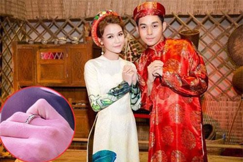 Jun Phạm bất ngờ đăng ảnh đeo nhẫn ở ngón áp út, cư dân mạng réo ngay tên Sam