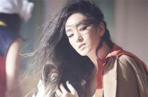 Đại mỹ nhân Hoa ngữ Củng Lợi "gây sốc" với nhan sắc xinh đẹp và trẻ trung ở tuổi 54