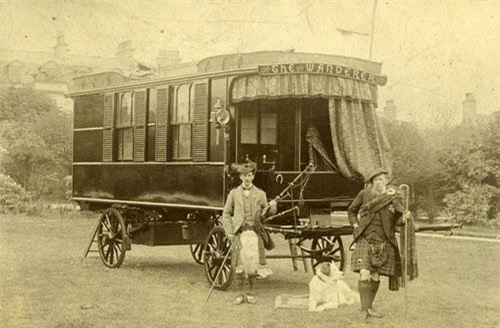 Khám phá cỗ xe ngựa 200 tuổi sang trọng nhất thế giới