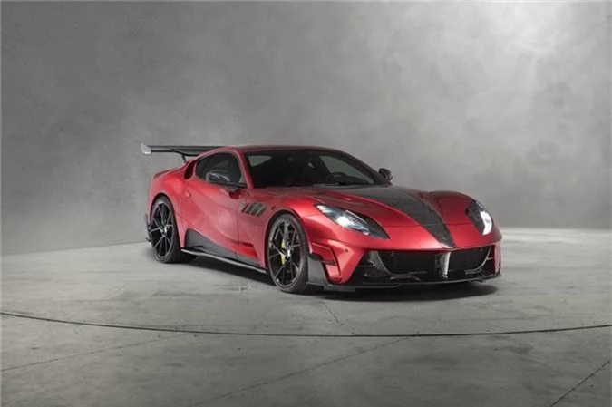 ferrari 812 superfast moi la hon sau khi qua tay hang do mansory hinh 1