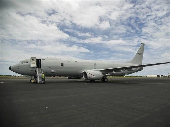 P-8A Poseidon là một phiên bản quân sự của Boeing 737-800ERX do Boeing sản xuất cho Hải quân Mỹ. Tổng chi phí của máy bay này là 290 triệu USD. Ấn Độ, Australia, Anh và Na Uy hiện đang sử dụng P-8A trong khi Hàn Quốc cũng vừa mua 6 máy bay này hồi tháng 9/2018. 