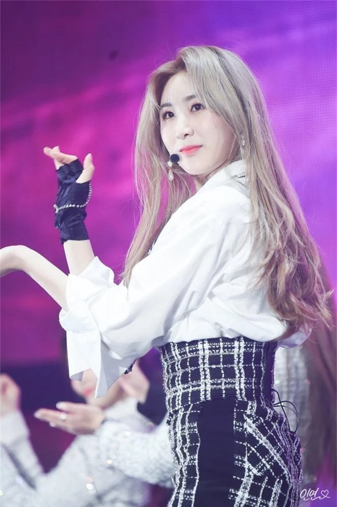 Top 3 “cỗ máy nhảy” trong dàn idol nữ do chuyên gia bình chọn: Lisa (BLACKPINK) bất ngờ nhường chỗ cho 1 tân binh! - Ảnh 5.