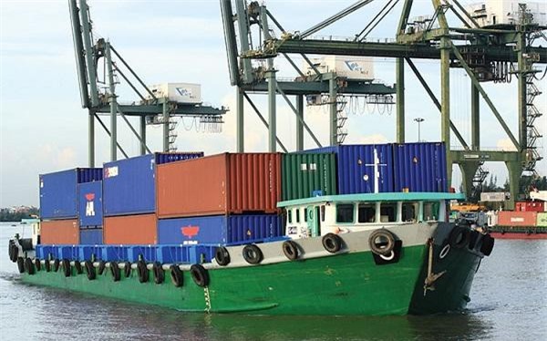 Thủ tướng yêu cầu hỗ trợ doanh nghiệp vận tải biển