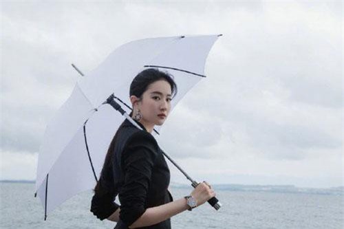 3 con giáp nữ có tài vận sáng chói, sắm thêm két để đựng tiền, lộc lá bủa vây sau thời điểm này