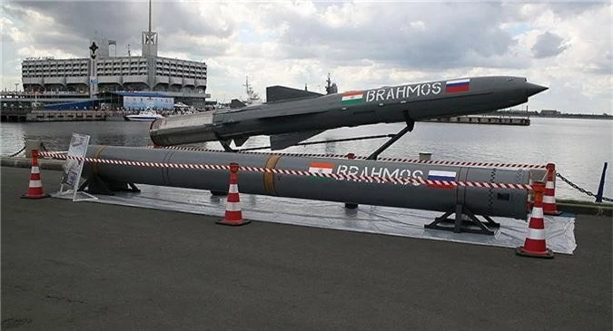 PJ-10 BrahMos được xem là một trong những dòng tên lửa hành trình chống hạm nguy hiểm nhất thế giới vào thời điểm hiện tại.