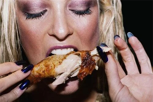 Một nghiên cứu mới phát hiện ra mối liên hệ giữa ăn thịt gà có thể giúp giảm nguy cơ ung thư ở phụ nữ.