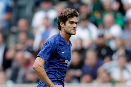 Hậu vệ trái: Marcos Alonso (Chelsea).