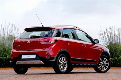 7. Hyundai i20 (doanh số: 73.120 chiếc).