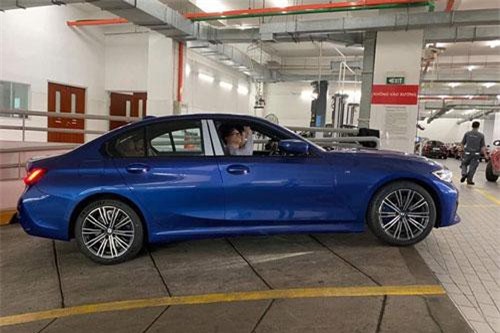 Chi tiết BMW 3-Series 2019 hơn 2 tỷ đồng tại Việt Nam