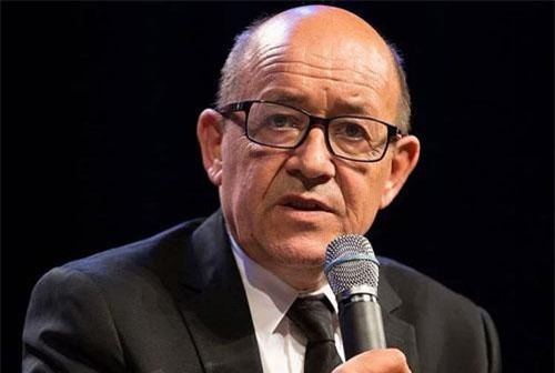 Hồ sơ Interpol: Ly kỳ vụ giả bộ trưởng Pháp lừa hàng nghìn tỷ của các đại gia