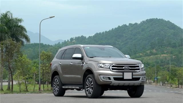 Đánh giá Ford Everest: SUV 7 chỗ đích thực - 2