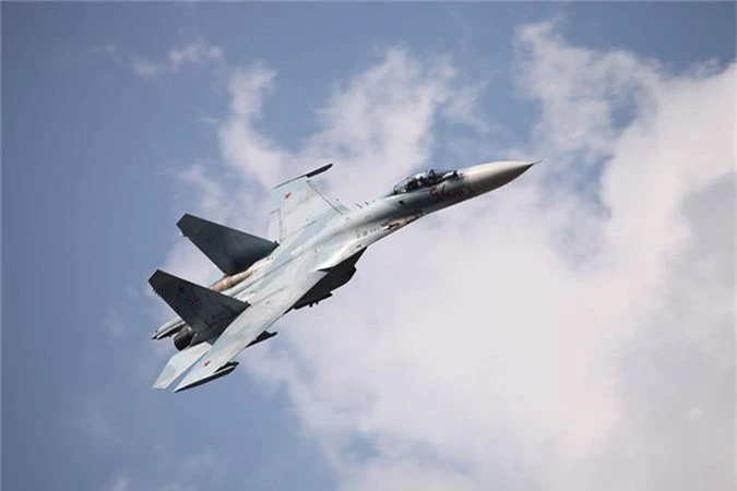 Khám phá 5 thế hệ tạo dựng huyền thoại máy bay Sukhoi - Hình 12 Kham pha 5 the he tao dung huyen thoai may bay Sukhoi-Hinh-12