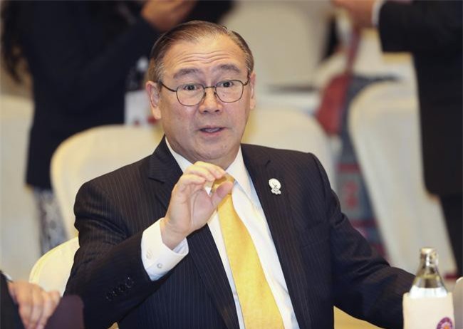 Philippines phản đối tàu Trung Quốc vào vùng đặc quyền kinh tế