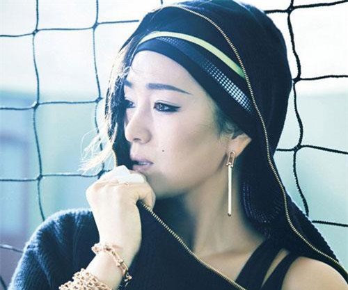 Củng Lợi khoe nhan sắc đỉnh cao ở tuổi 54