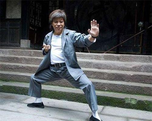 Quái nhân ngang hàng Lý Tiểu Long, trên cơ Thành Long