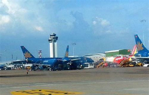 Hai nhóm khách lao vào ẩu đả khi máy bay vừa hạ cánh xuống Tân Sơn Nhất