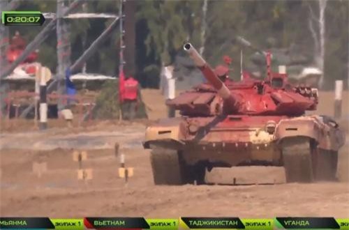 Toàn cảnh chiến thắng nghẹt thở của tuyển xe tăng Việt Nam ở bán kết