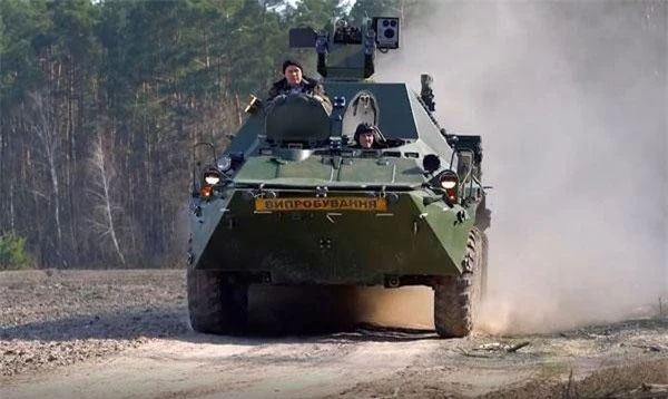 Theo Tổng Giám đốc UkrOboronProm ông Pavlo Bukin, Ukraine đã gửi cho Thái Lan "bộ linh kiện máy móc đầu tiên" BTR-3KSH để nước này sản xuất trong nước theo giây phép. Tuy nhiên, phía Ukraine không tiết lộ rằng họ sẽ sản xuất bao nhiêu chiếc tại Thái Lan. Nguồn ảnh: Ukrspecexport