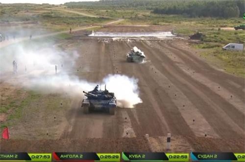 'Cười bò' màn bắn súng thảm họa của xe tăng Sudan cùng bảng Việt Nam