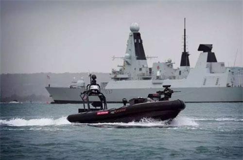 'Choáng' với phiên bản xuồng cao tốc không người lái của Anh