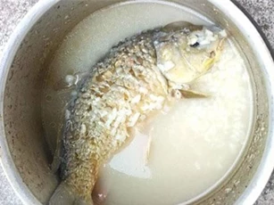 Được mẹ chồng nấu cháo cá chép tẩm bổ khi mang thai, lúc mở vung ra nàng dâu nhận nỗi ám ảnh kinh hoàng