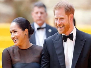 Mải mê theo đuổi thời trang, viết sách để đánh bóng tên tuổi, Meghan Markle bị chỉ trích vì quên đi nhiệm vụ quan trọng nhất