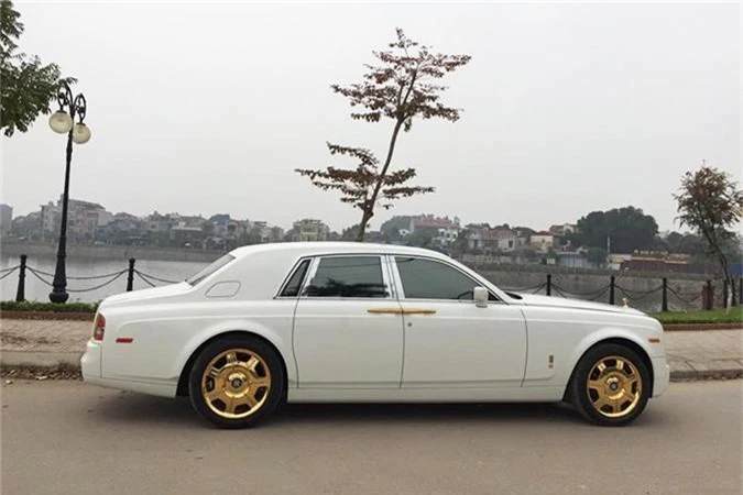 Dai gia ban Rolls-Royce “tu quy 9” ma vang 15 ty-Hinh-2