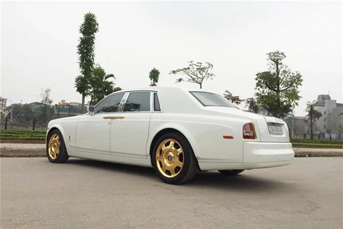 Dai gia ban Rolls-Royce “tu quy 9” ma vang 15 ty-Hinh-4