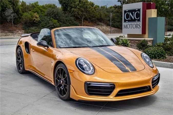 Porsche 911 Turbo S Cabriolet hiem hoi rao ban 7,44 ty dong