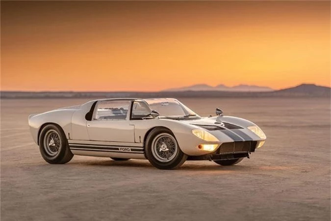 Sieu xe Ford GT40 Roadster 