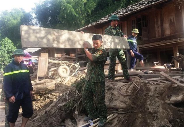 Nguyên nhân lũ kinh hoàng khiến bản làng chìm trong tang thương - 5