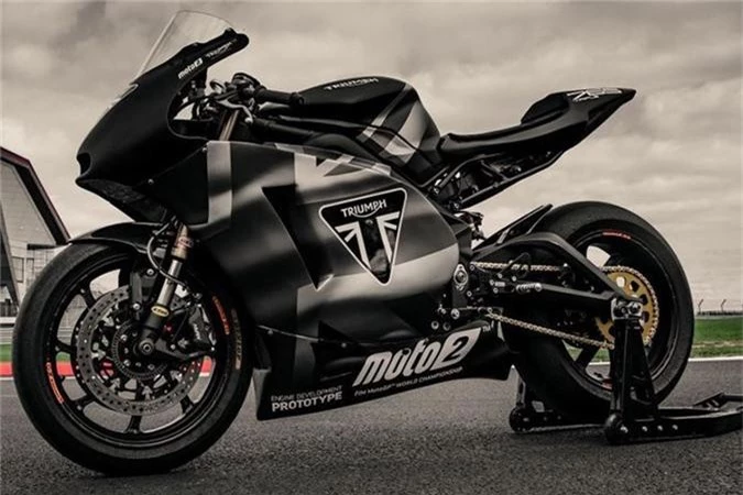 Triumph Daytona 2020 ra mat tai giai dua British MotoGP-Hinh-2