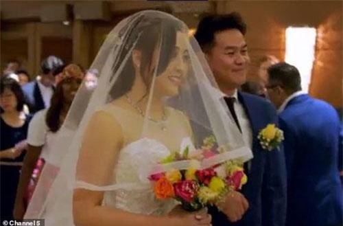 Đám cưới xa hoa bậc nhất ở Singapore với bữa tối hơn 1 tỷ và chiếc nhẫn cưới gần 3 tỷ đồng