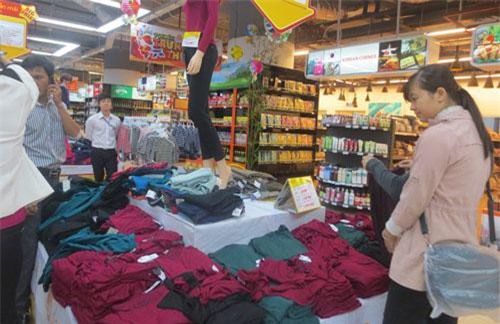 Thị trường bán lẻ: Doanh nghiệp không nên "bỏ trứng vào một giỏ"