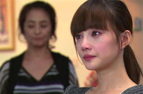 Con dâu bụng vượt mặt mẹ chồng vẫn bắt phơi nắng rửa 15 mâm bát, nàng dâu chỉ nhẹ nhàng xử lý thế này