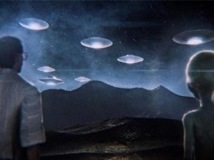 Kinh hoàng trước cảnh tượng kỳ dị như UFO đang đổ bộ xuống Trái Đất