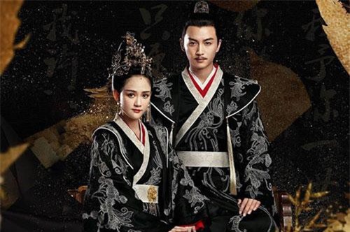 Quái đản ông hoàng không dám tơ tưởng mỹ nhân vì... sợ vợ