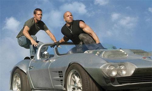 Ngắm bộ sưu tập xe hơi đáng nể của ngôi sao quá cố phim 'Fast & Furious'