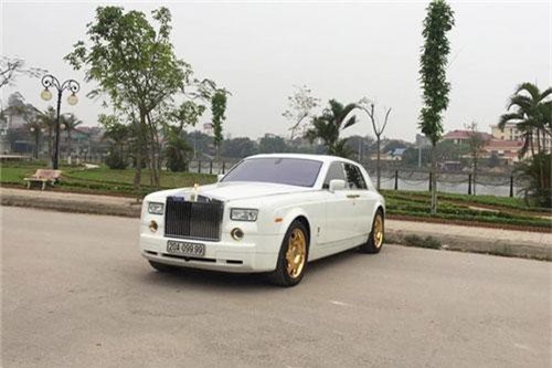 Đại gia bán Rolls-Royce “tứ quý 9” mạ vàng giá 15 tỷ