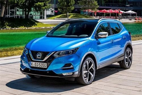 10. Nissan Qashqai (doanh số: 240.254 chiếc).